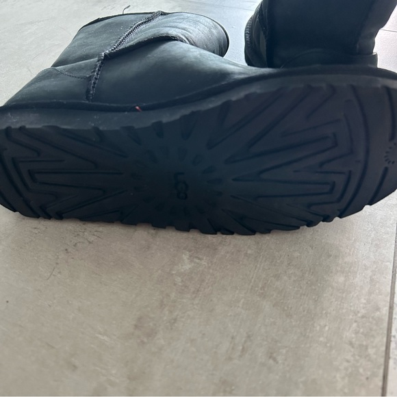 GREAT UC BLACK UGGS - Picture 4 of 6